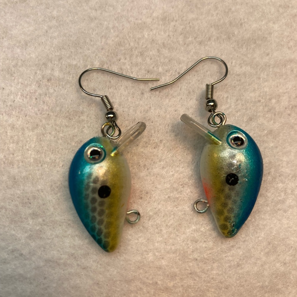 Aluring Earrings